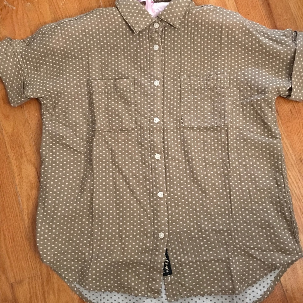 United by Blue Short Sleeve Button Up Shirt Blouse